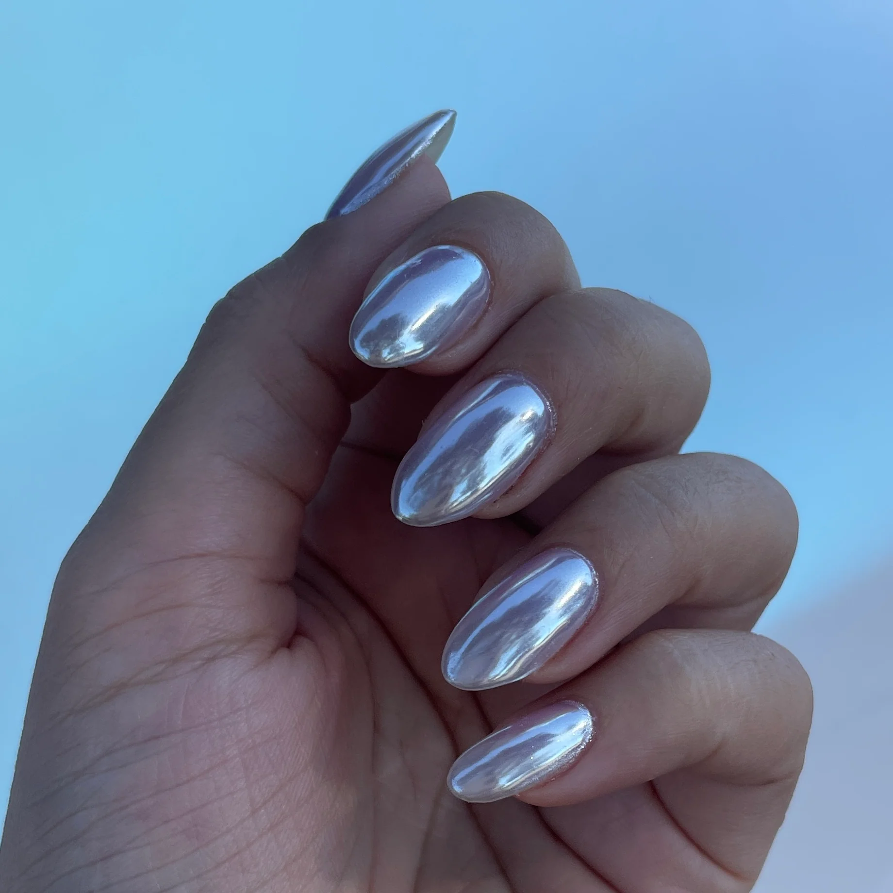 White Chrome - Image 3